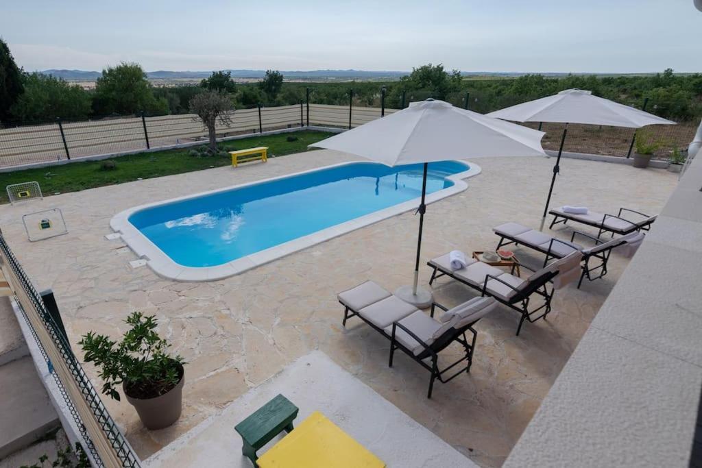 Kuca Za Odmor M&J Villa Benkovac Ngoại thất bức ảnh