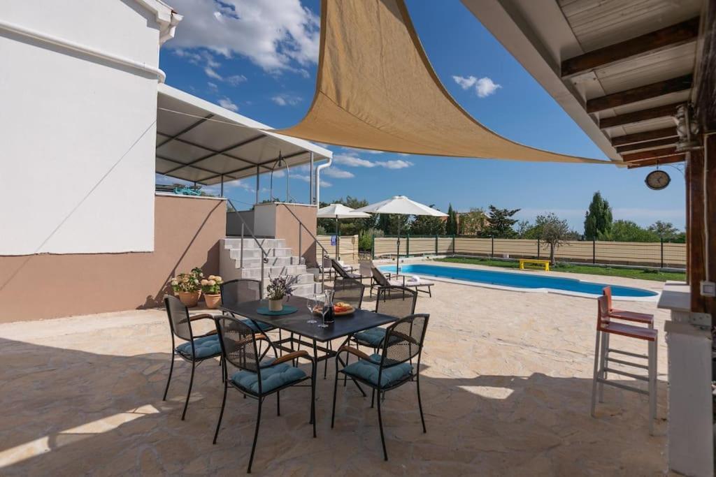 Kuca Za Odmor M&J Villa Benkovac Ngoại thất bức ảnh