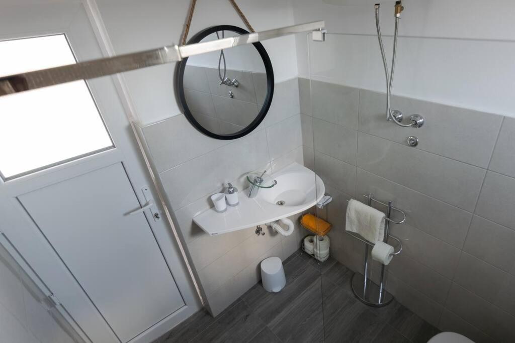 Kuca Za Odmor M&J Villa Benkovac Ngoại thất bức ảnh